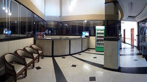 Cristal Palace Hotel Lins Exterior photo